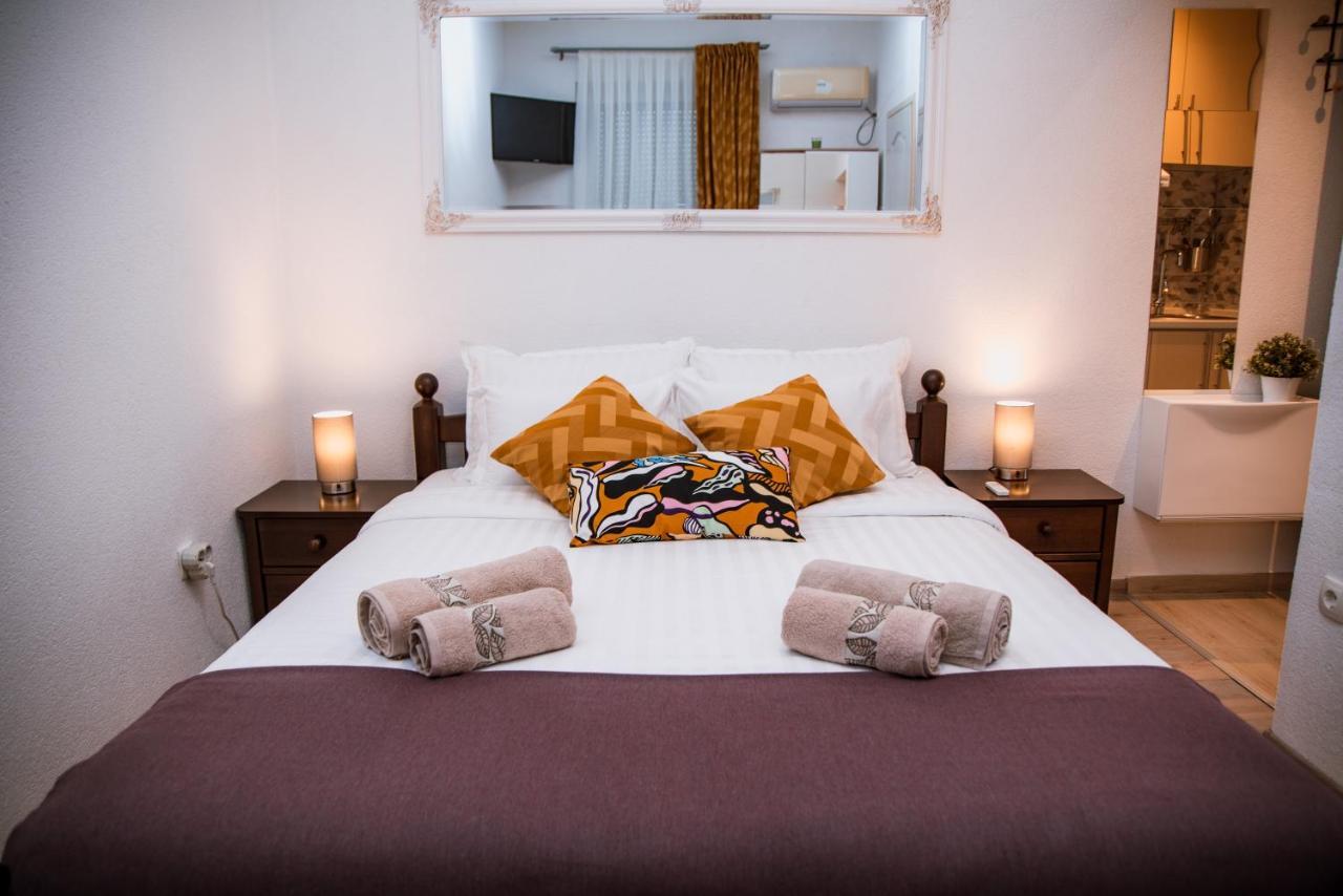 Guest House Mylan Licko Petrovo Selo エクステリア 写真